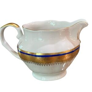 Vintage Van Cortland Favolina-Karolina Gold Filigree Band Scalloped Creamer